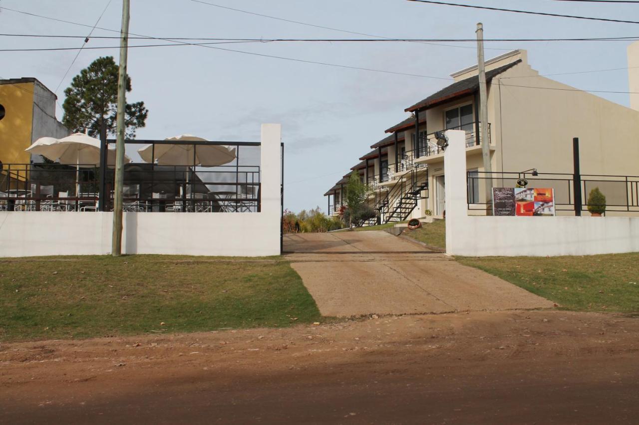 Brisas del Lago Apartamentos Colón Exterior foto