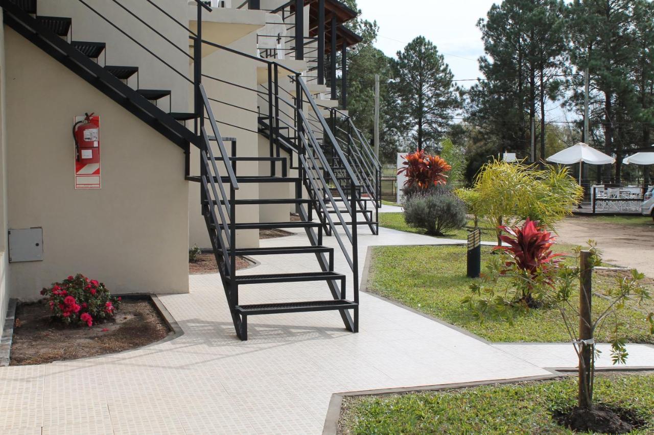 Brisas del Lago Apartamentos Colón Exterior foto