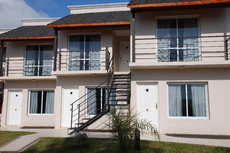 Brisas del Lago Apartamentos Colón Exterior foto